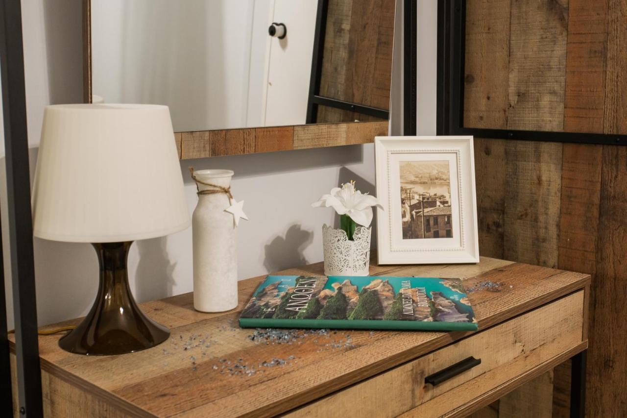 Syntagma 3 Bedroom Sweet And Practical Athen
