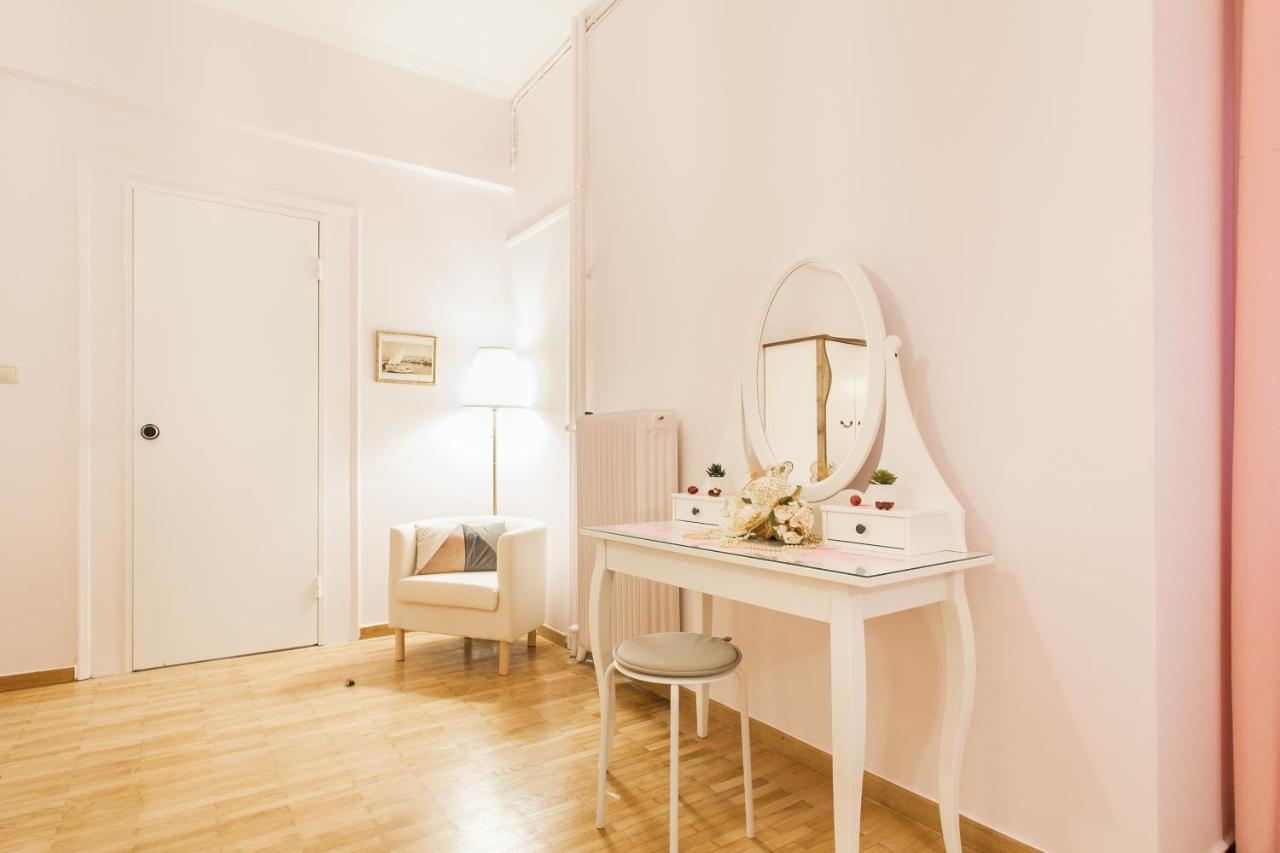 Syntagma 3 Bedroom Sweet And Practical *
