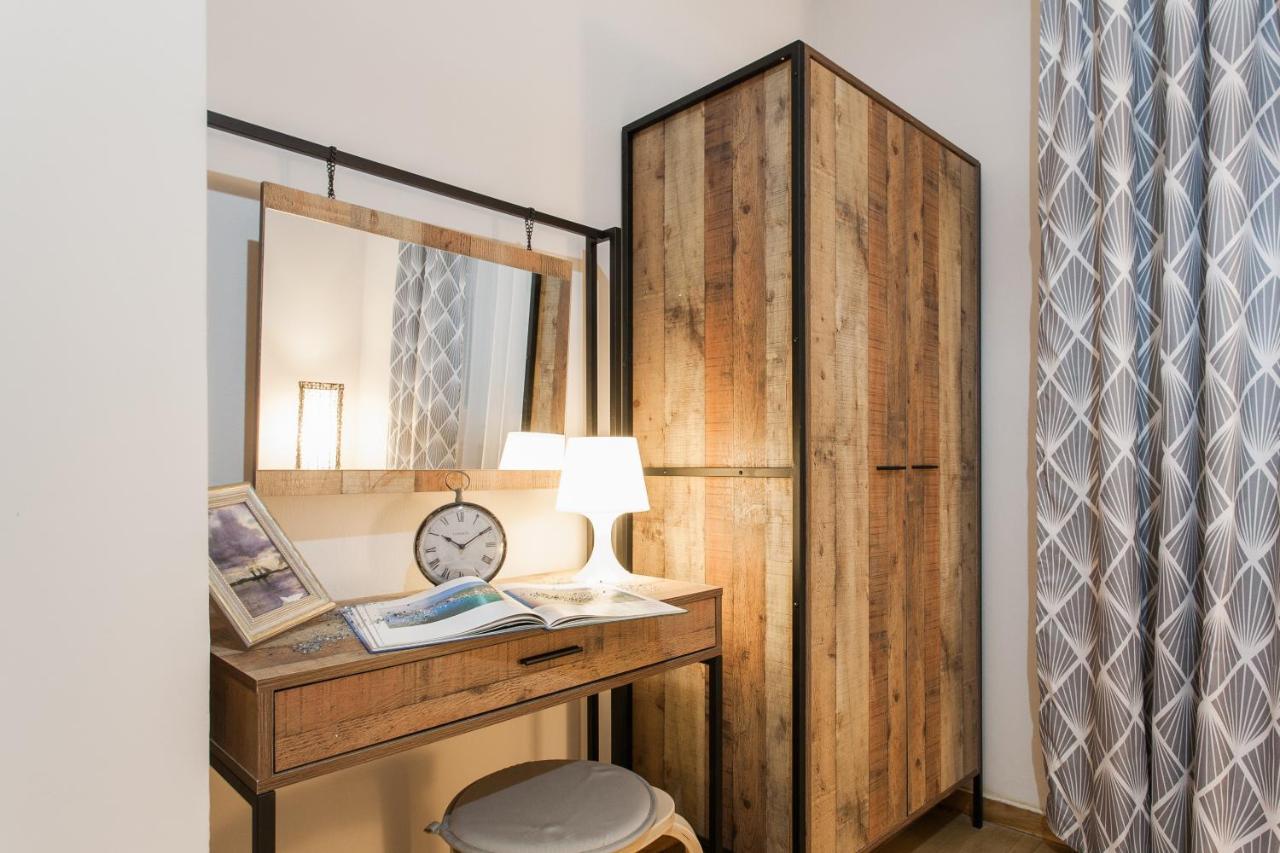 Apartment Syntagma 3 Bedroom Sweet And Practical *